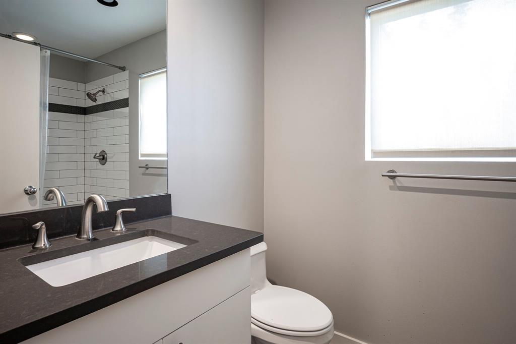 Parkwood Twnhms Add - Residential Lease