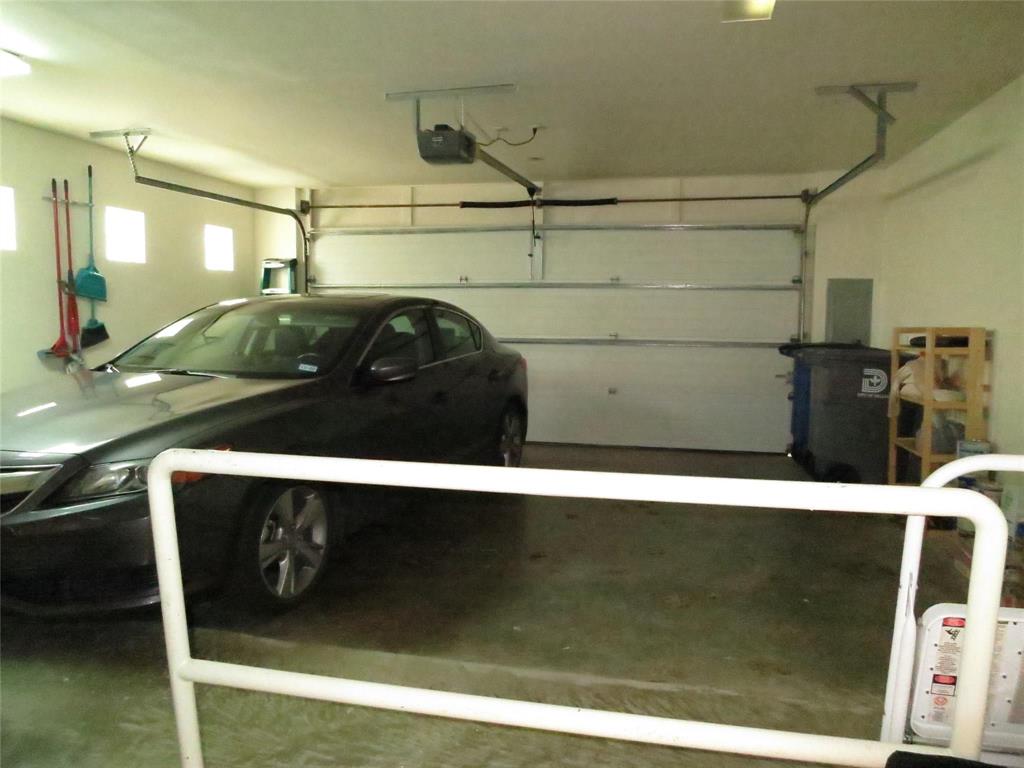 Parkwood Twnhms Add - Residential Lease