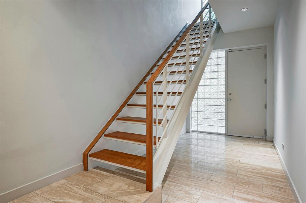 Parkwood Twnhms Add - Residential Lease