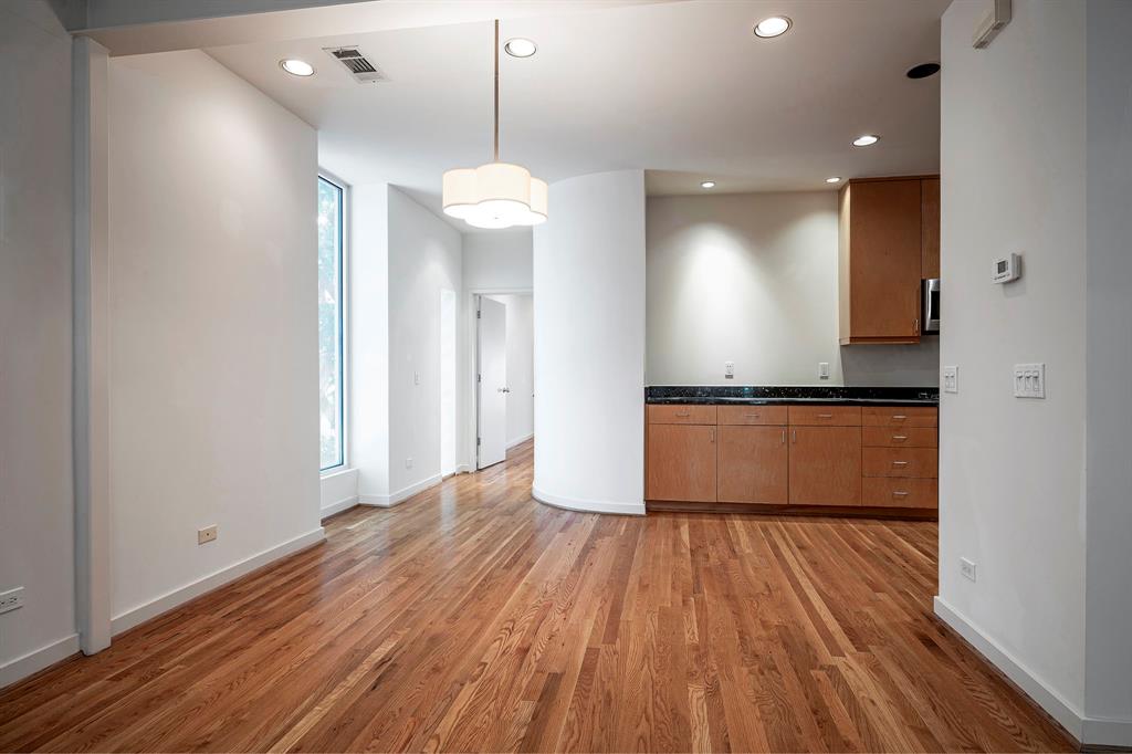 Parkwood Twnhms Add - Residential Lease