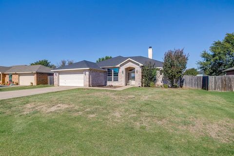 3004 Stroll Drive Granbury TX 76049