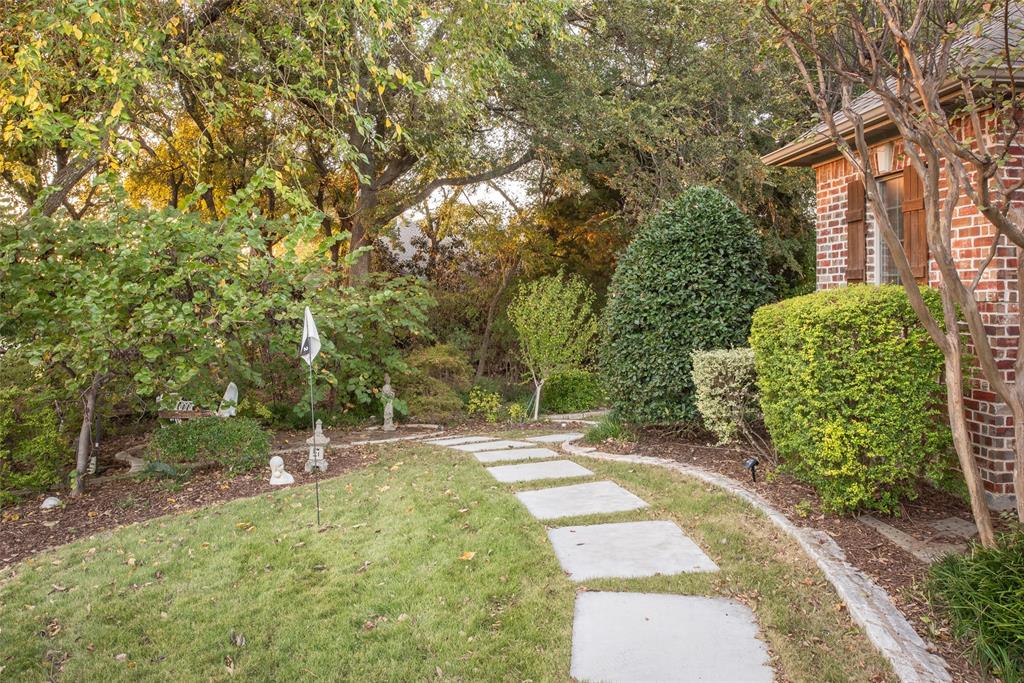 303 Lago Grande Trail