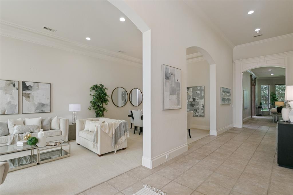 5864 Arrowhead Drive
