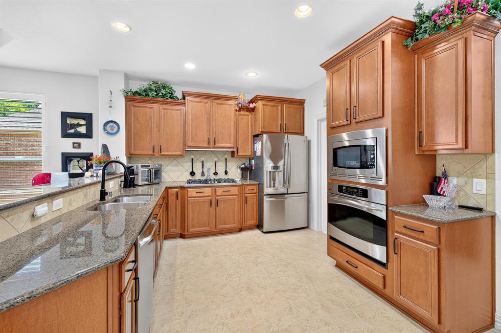 7444 Saint Petersburg Drive