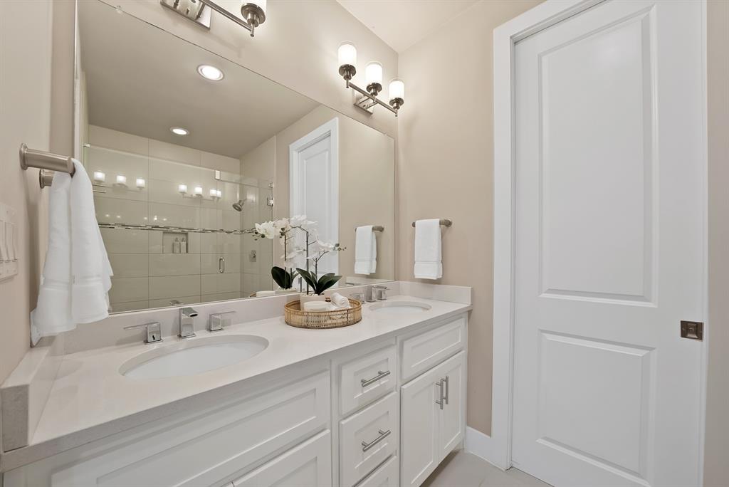 Flora Street Townhomes - Residential