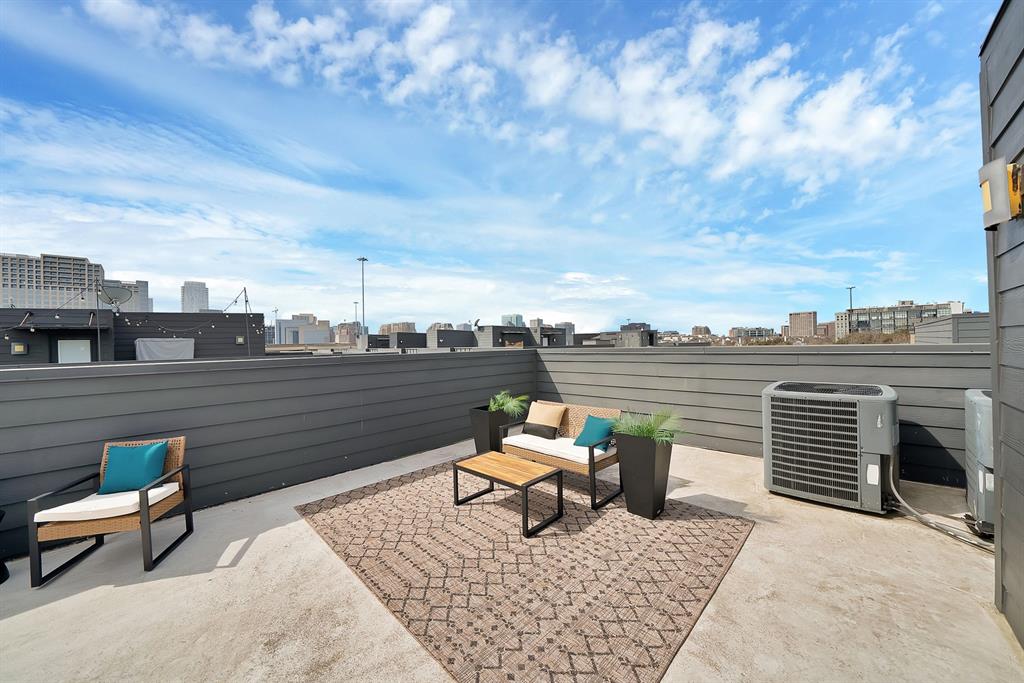 Flora Street Townhomes - Residential