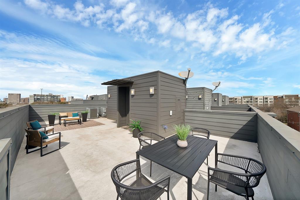 Flora Street Townhomes - Residential