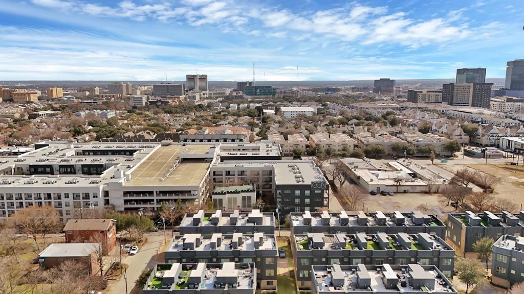 Flora Street Townhomes - Residential