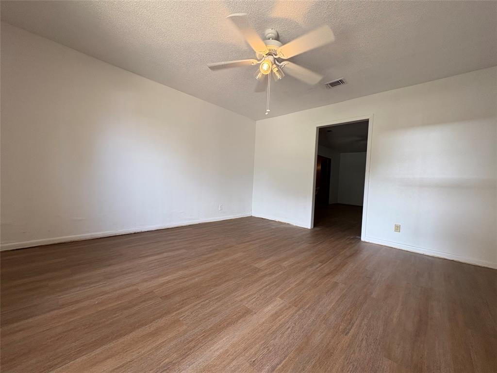 1605 NE 17th