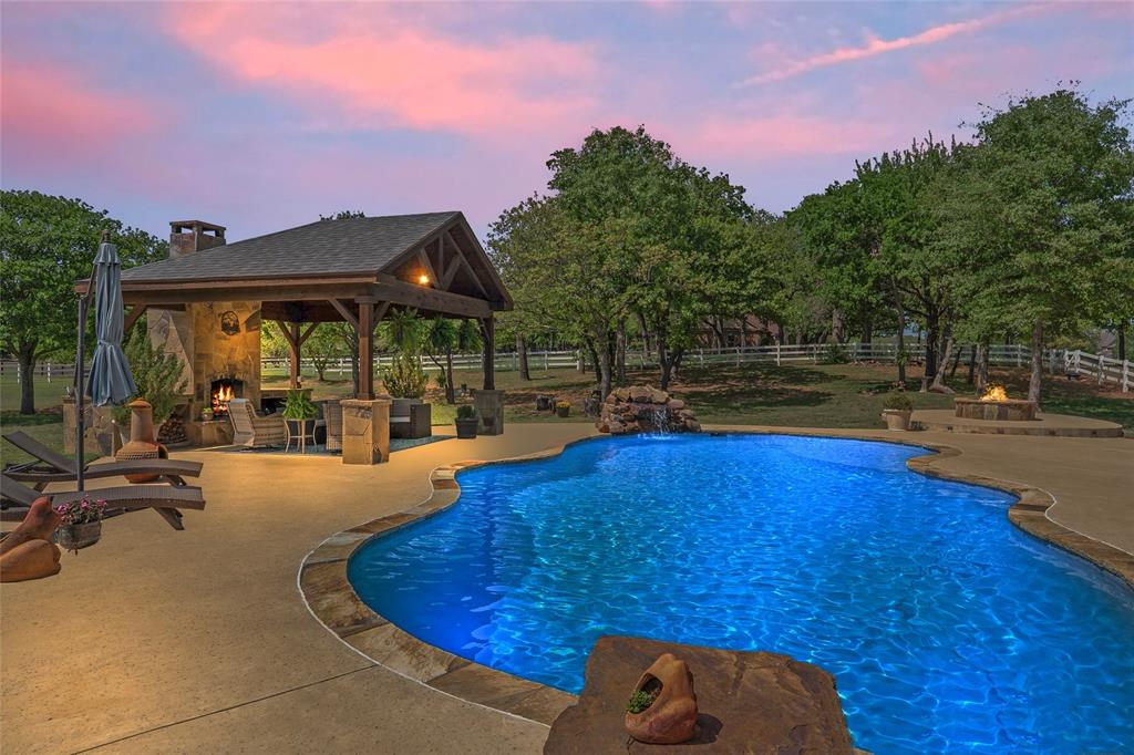 Hickory Hill Est - Residential