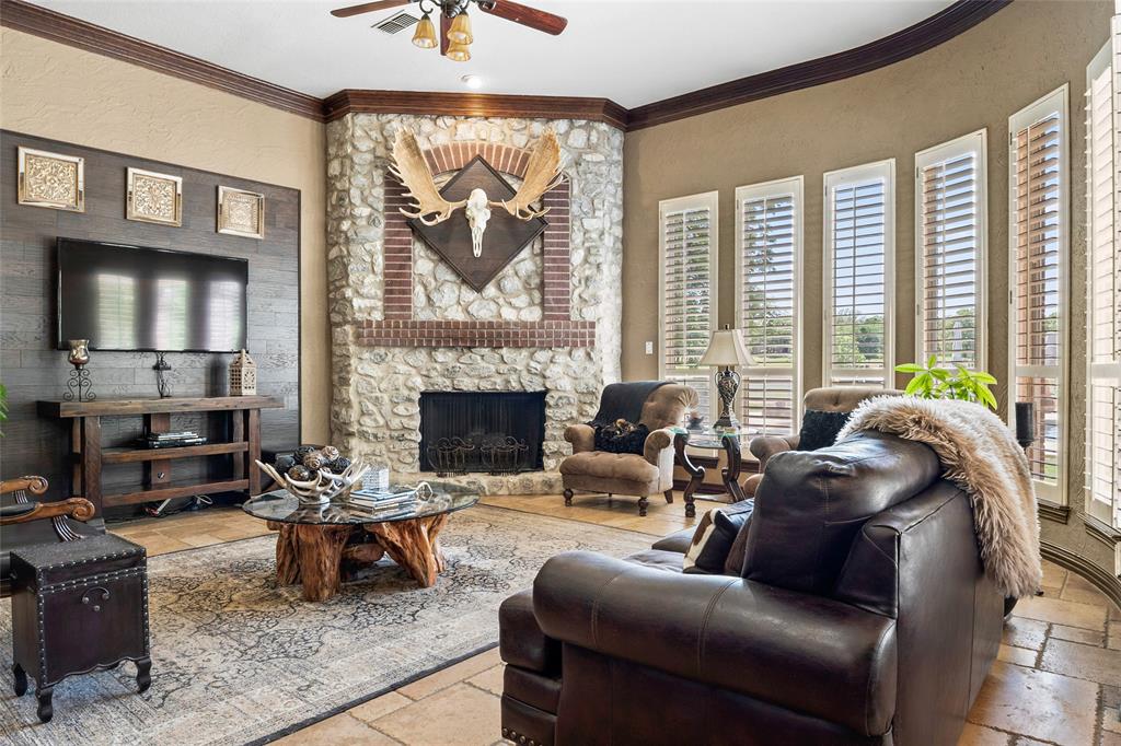 419 E Hickory Ridge Circle
