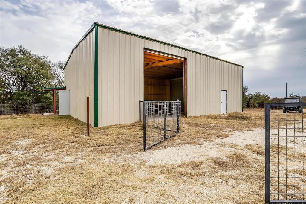 2523 County Road 218