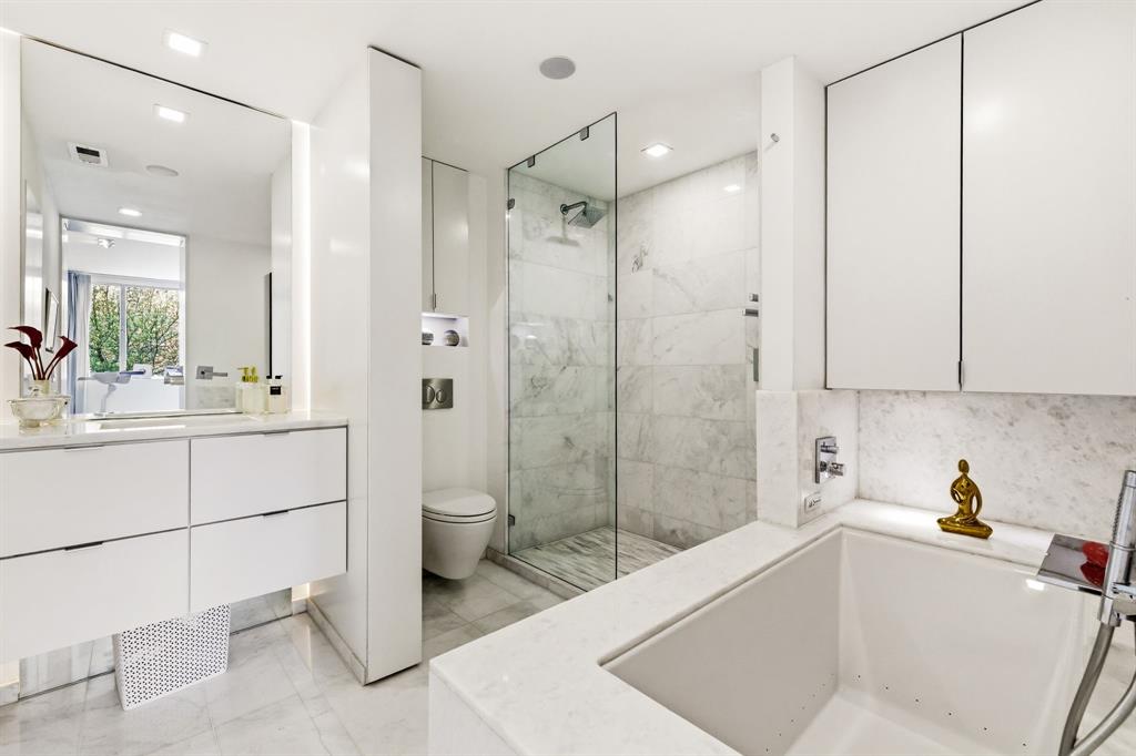 Turtle Creek North Condominiums - Residential