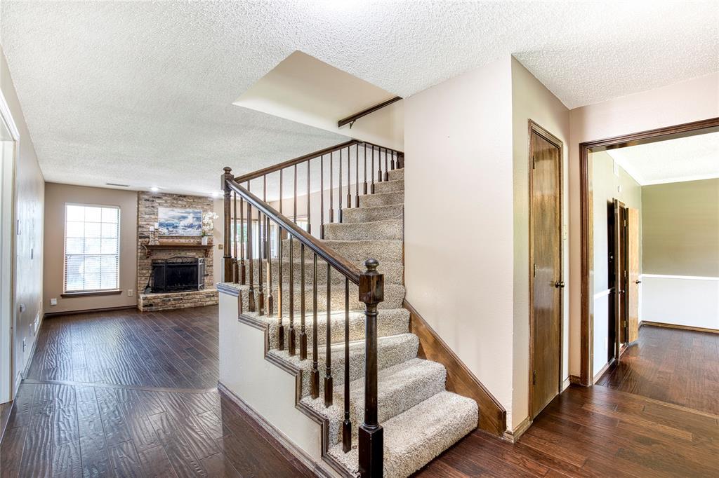 320 Blue Quail Court