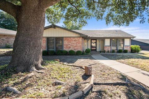 308 Rhineland Road Benbrook TX 76126