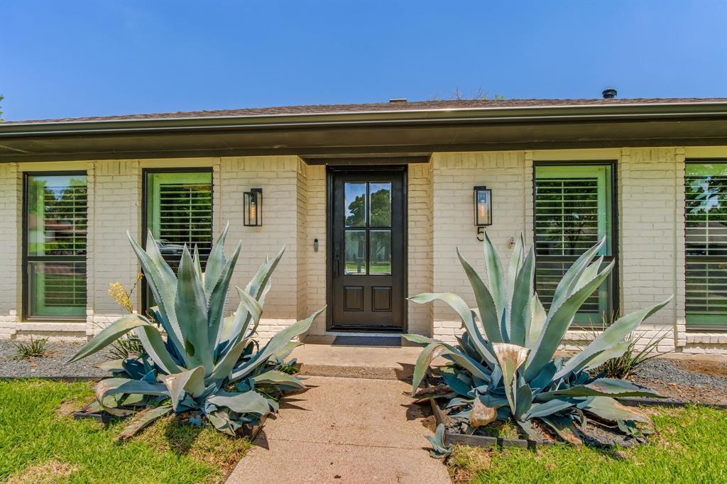 5 Walnut Creek Place