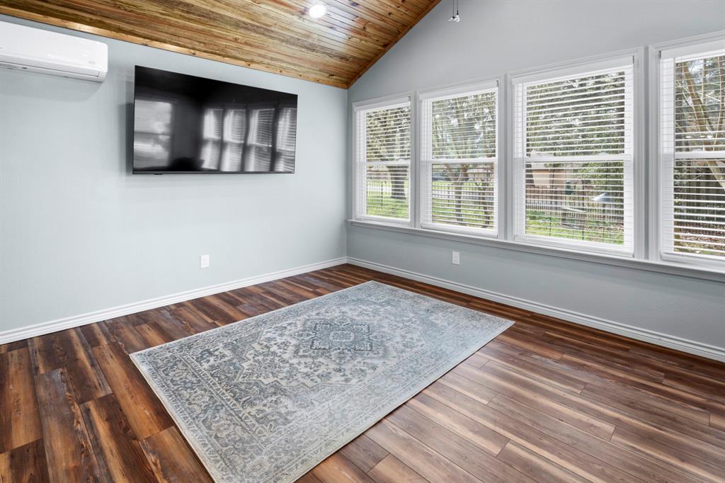 Holly Lake Ranch - Residential