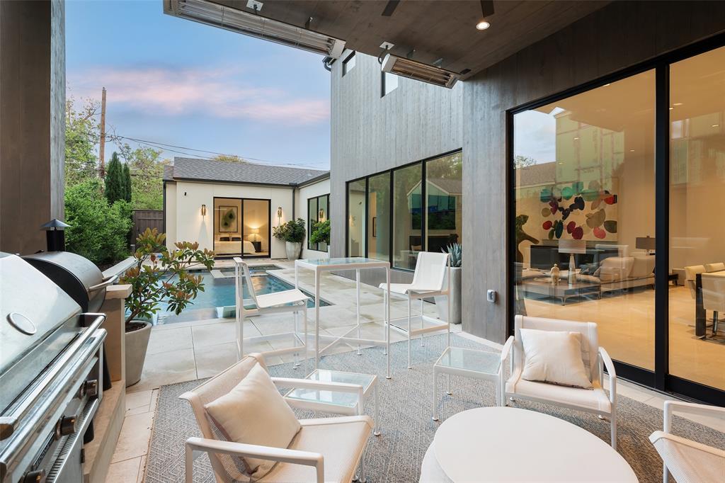 University Blvd Terrace - Residential