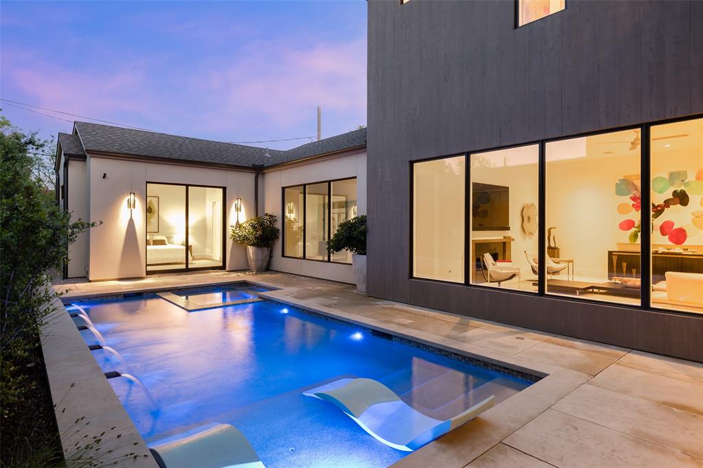 University Blvd Terrace - Residential