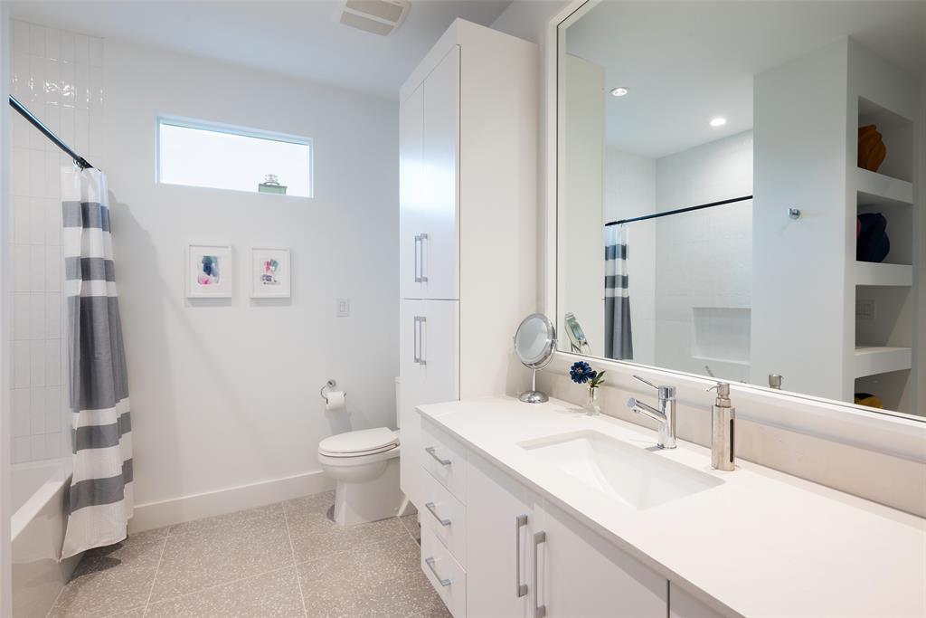 University Blvd Terrace - Residential