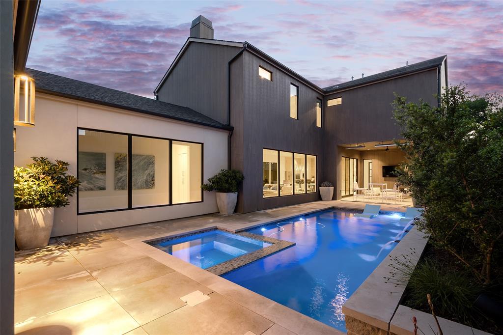 University Blvd Terrace - Residential