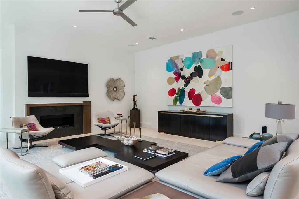 University Blvd Terrace - Residential