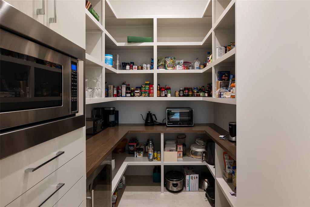 University Blvd Terrace - Residential