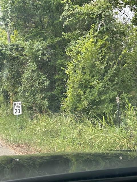 I H Reed A-23 - Land