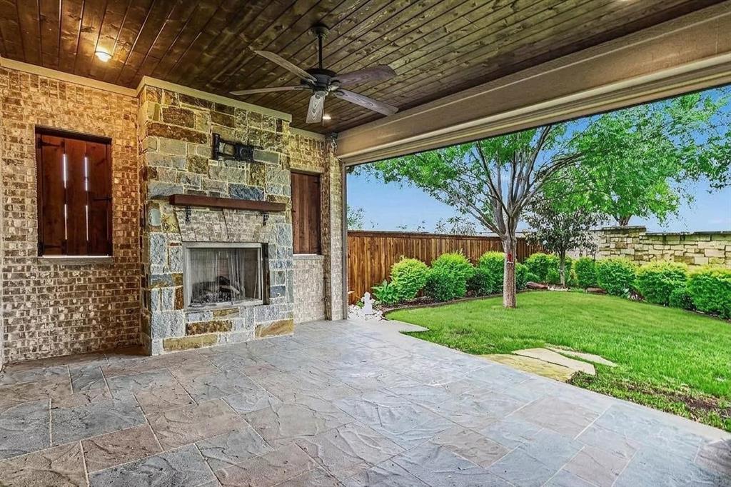 2401 Prestwick Drive