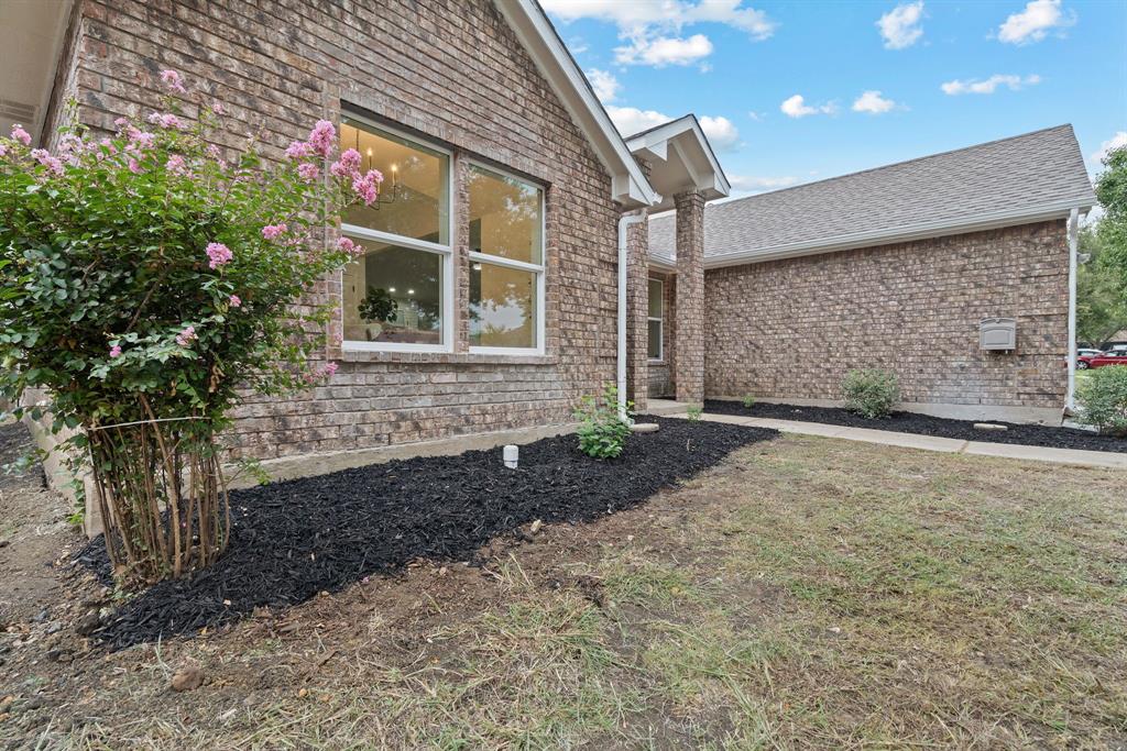 822 Trevor Way