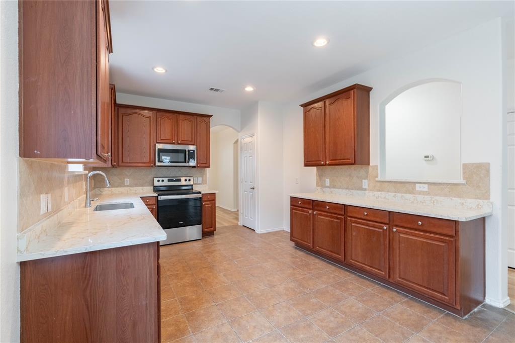 Villages Of Carmel Ph I - Residential Lease