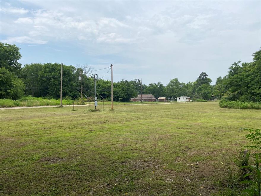Over 2.2 Acres in the city limits with all public utilities available to tap into.  Extremely rare find for land this size in the city at this price.  Mount Vernon ISD! This is the perfect opportunity to build your dream home. This property won't last long, so don't miss your chance!  No Mobile Homes allowed by the city. Most of the information provided is by a 3rd party source. Neither Broker or Seller has verified the information provided or makes any warranties, representation, or guarantees as to accuracy of the data listed. The provided information is deemed reliable but not guaranteed. Please make sure to do your own due diligence and verify all information and restrictions.