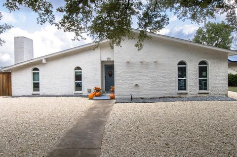 4030 Random Circle Garland TX 75043