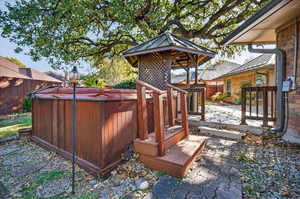 Enchanted Lake Estate - Residential