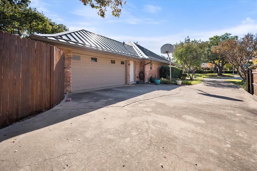 Enchanted Lake Estate - Residential