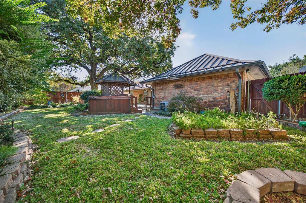 Enchanted Lake Estate - Residential