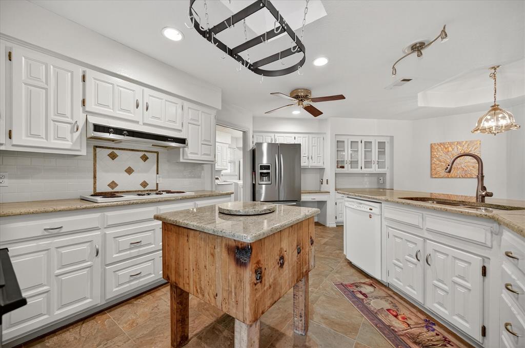 Enchanted Lake Estate - Residential