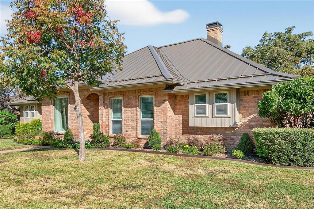 Enchanted Lake Estate - Residential