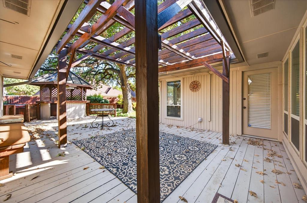 Enchanted Lake Estate - Residential