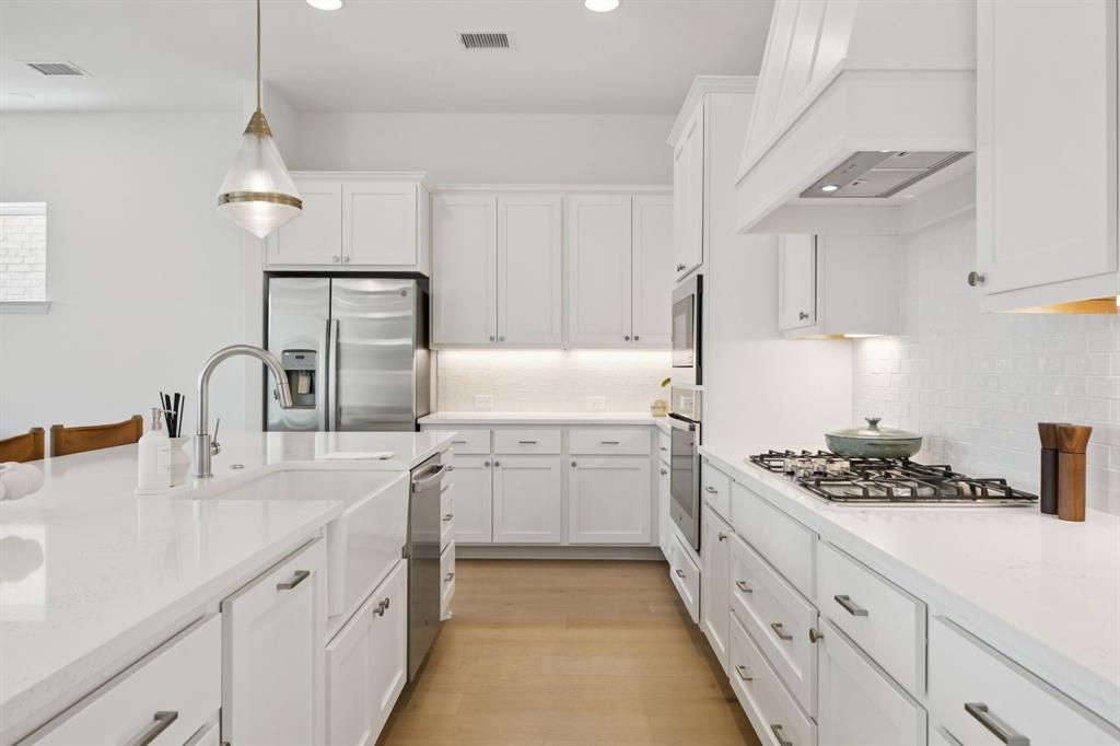9348 Charlie Lane