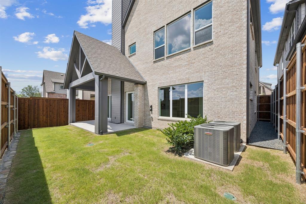 9348 Charlie Lane