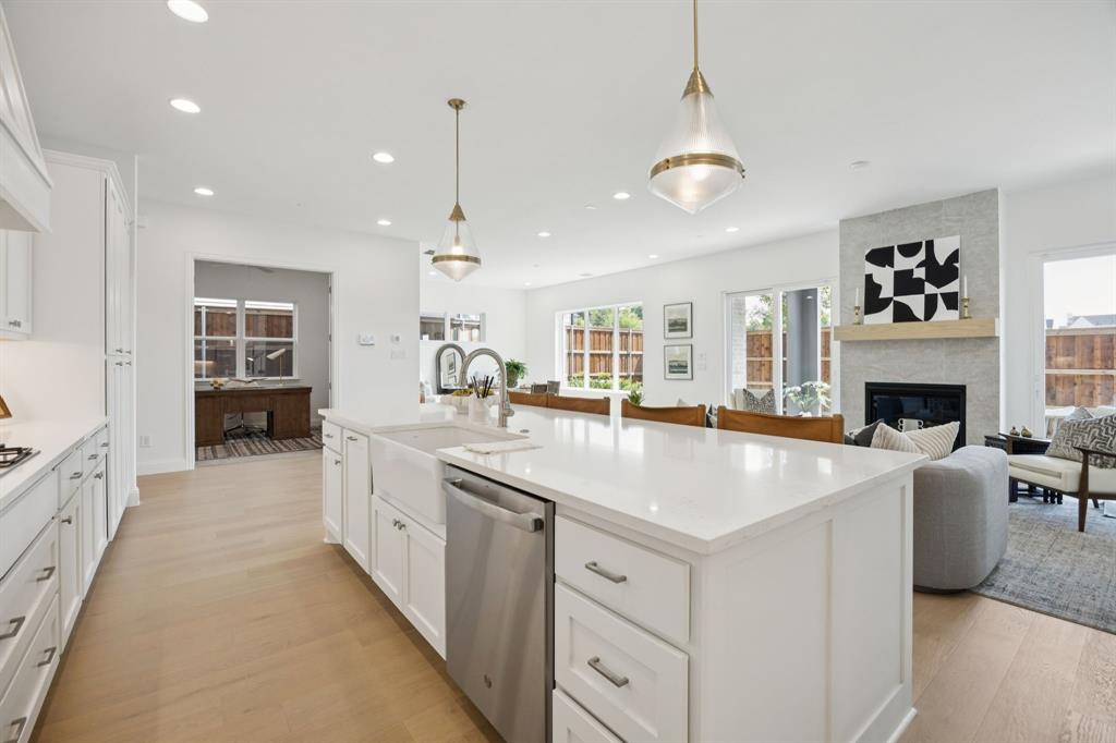 9348 Charlie Lane