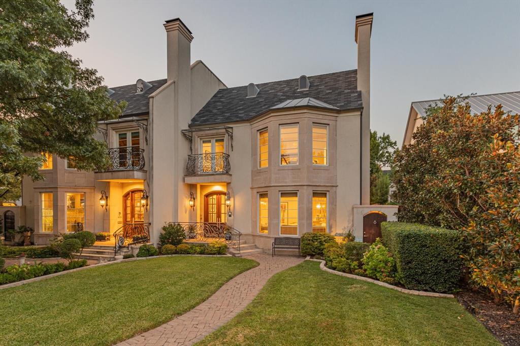 4032 Marquette Street