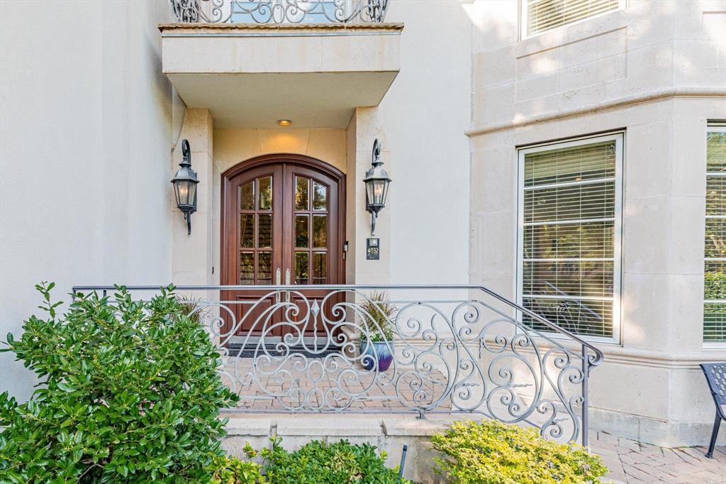 4032 Marquette Street