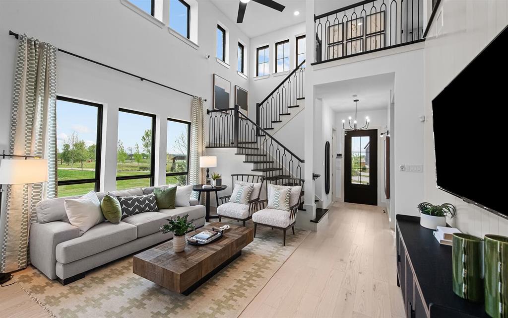 15522 Swallowtail Street