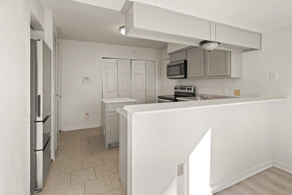 Whispering Meadow 2nd Inc Add - Residential Lease