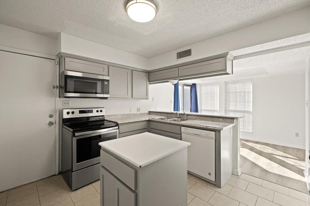 Whispering Meadow 2nd Inc Add - Residential Lease