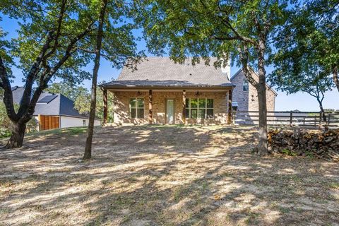 Tiny photo for 516 Lydia Lane, Granbury, TX 76049 (MLS # 21080358)