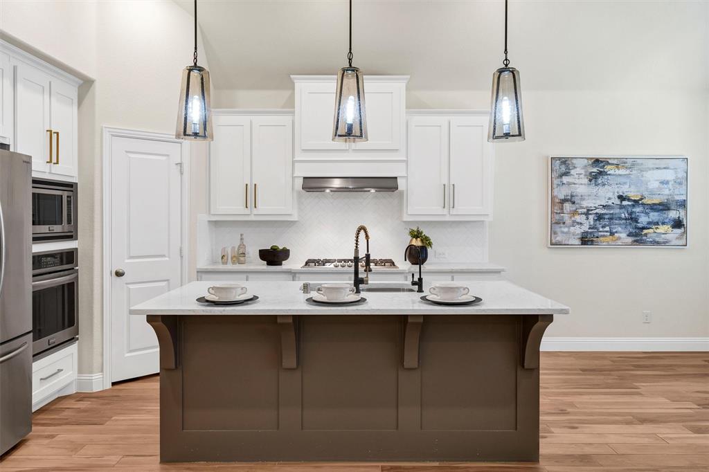 Fort Worth, Texas 76008, United States, 3 Bedrooms Bedrooms, ,3 BathroomsBathrooms,Residential,Active,215411