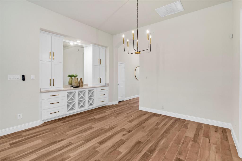 Fort Worth, Texas 76008, United States, 3 Bedrooms Bedrooms, ,3 BathroomsBathrooms,Residential,Active,215411